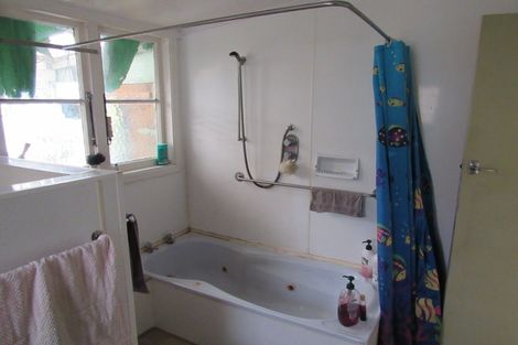 Photo of property in 36 Hunter Street, Hawera, 4610