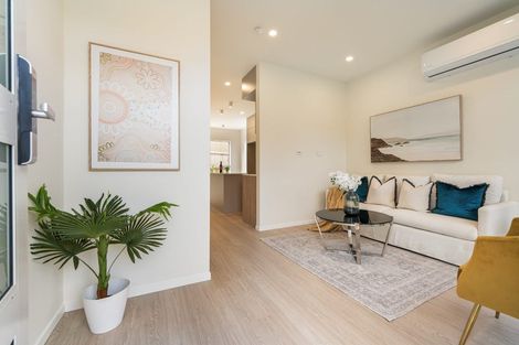 Photo of property in 6c Law Street, Torbay, Auckland, 0630