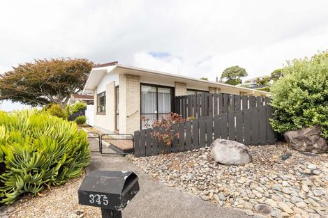 Photo of property in 345 Devon Street West, New Plymouth, 4310