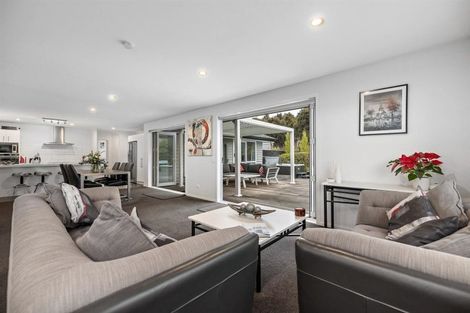 Photo of property in 43 Kingfisher Crescent, Albert Town, Wanaka, 9305