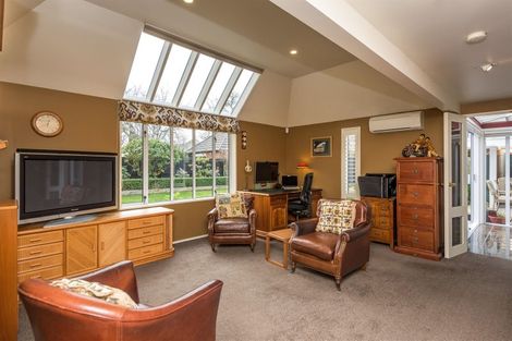 Photo of property in 9 Grangewood Lane, Burnside, Christchurch, 8053