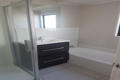 Photo of property in 14 Southview Place, Wattle Downs, Auckland, 2102