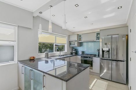 Photo of property in 26 Holland Street, Wainuiomata, Lower Hutt, 5014