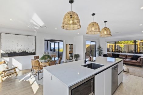 Photo of property in 39 Meadowbank Drive, Belmont, Lower Hutt, 5010