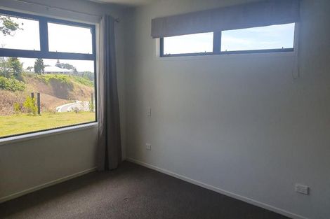 Photo of property in 2 Western Rise, Hurworth, New Plymouth, 4310