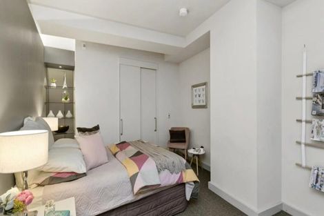 Photo of property in Gerondis Bldg Apartments, 407/60 Willis Street, Wellington Central, Wellington, 6011