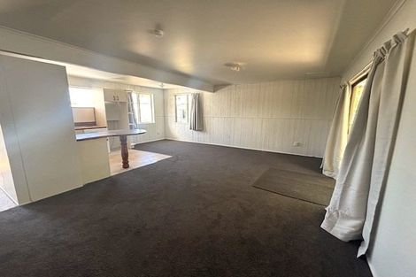 Photo of property in 38 Brentford Place, Manurewa, Auckland, 2102