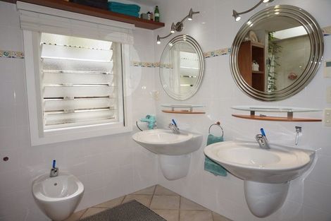 Photo of property in 23 Joyces Road, Paihia, 0200