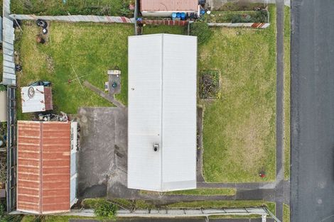 Photo of property in 4 Omori Place, Castlecliff, Whanganui, 4501