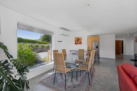 Photo of property in 314 Beacon Point Road, Wanaka, 9305