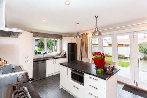 Photo of property in 93 Coronation Street, Spreydon, Christchurch, 8024