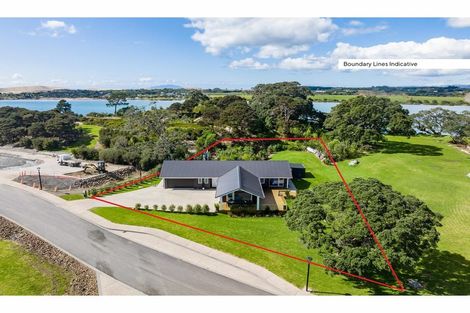 Photo of property in 150 Estuary Drive, Mangawhai Heads, Mangawhai, 0505