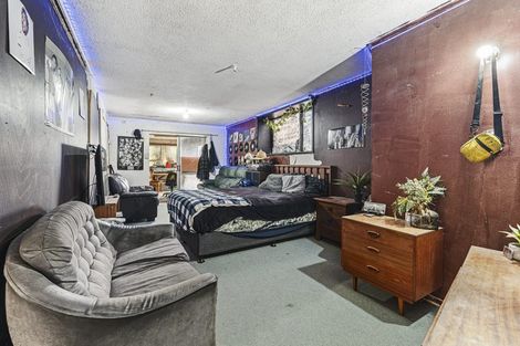 Photo of property in 9 Saxton Road, Upper Vogeltown, New Plymouth, 4310