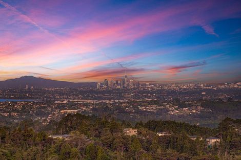 Photo of property in 291 Forest Hill Road, Waiatarua, Auckland, 0612