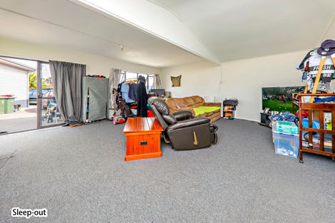 Photo of property in 14 Treviso Place, Clover Park, Auckland, 2023
