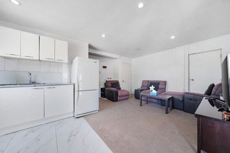 Photo of property in 36 Eugenia Rise, Totara Heights, Auckland, 2105