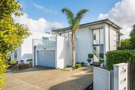 Photo of property in 100a Lake Road, Northcote, Auckland, 0627
