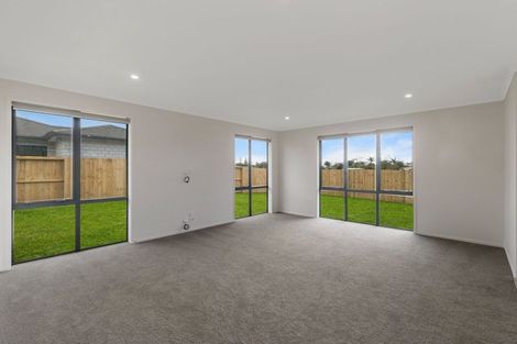 Photo of property in 45 Kaurinui Crescent, One Tree Point, 0118