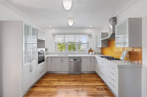 Photo of property in 1366 Victoria Street, Beerescourt, Hamilton, 3200