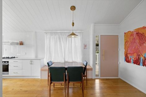 Photo of property in 12 Honnor Place, Hurdon, New Plymouth, 4310