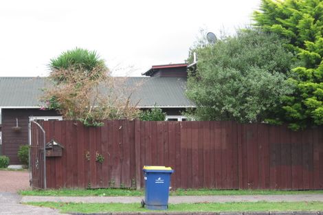 Photo of property in 60a Te Atatu Road, Te Atatu South, Auckland, 0610