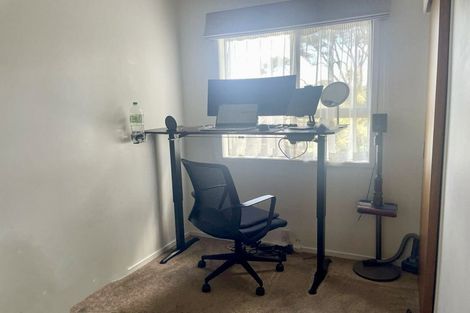 Photo of property in 2/55 Aberdeen Road, Castor Bay, Auckland, 0620