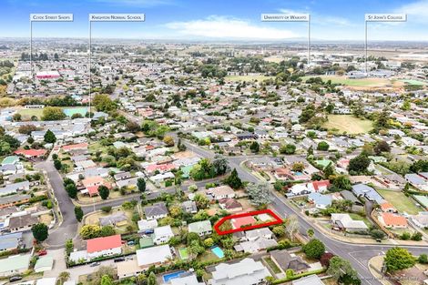 Photo of property in 15 Knighton Road, Hillcrest, Hamilton, 3216