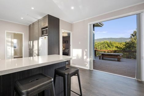 Photo of property in 21 Sunnyview Drive, Brown Owl, Upper Hutt, 5018