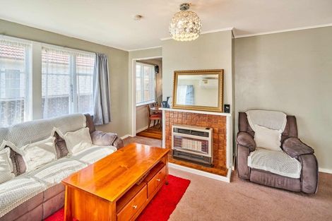 Photo of property in 218 Naenae Road, Naenae, Lower Hutt, 5011