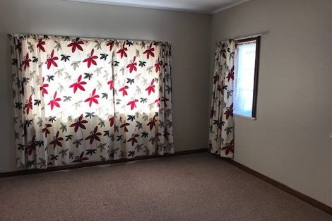 Photo of property in 69 Bell Road, Waiwhetu, Lower Hutt, 5010