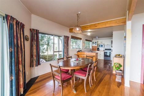 Photo of property in 131 Karewa Parade, Papamoa Beach, Papamoa, 3118