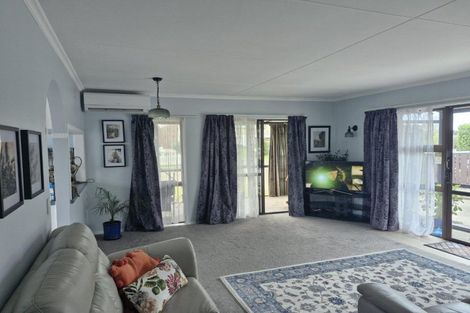 Photo of property in 10 Kapui Place, Waitara, 4320