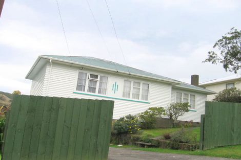 Photo of property in 71 Bell Street, Tawa, Wellington, 5028