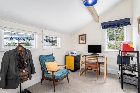 Photo of property in 61 Oroua Street, Eastbourne, Lower Hutt, 5013