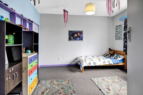 Photo of property in 77 Ngatai Street, Manaia, 4612