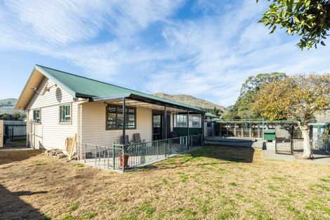 Photo of property in 5 Ellis Wallace Road, Eskdale, Napier, 4182