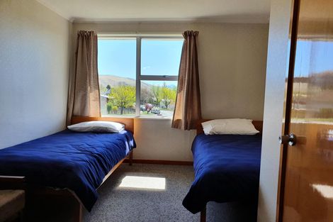 Photo of property in 32 Aorangi Crescent, Lake Tekapo, 7999