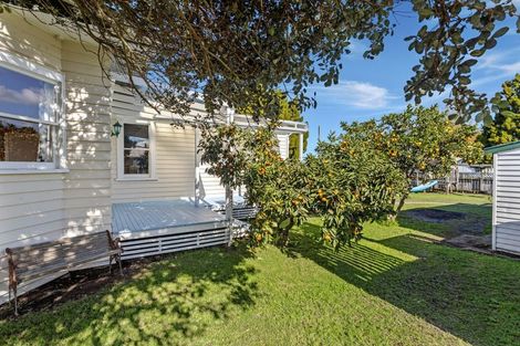 Photo of property in 57 College Road, Edgecumbe, 3120