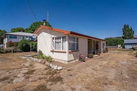 Photo of property in 18 Arklow Street, Albert Town, Wanaka, 9305