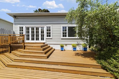 Photo of property in 4a Melrose Crescent, Melrose, Wellington, 6023