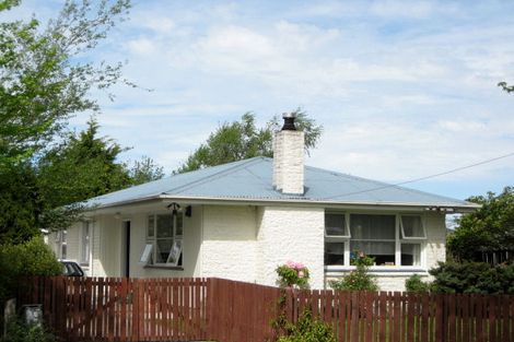 Photo of property in 8 Hannah Place, Redwood, Christchurch, 8051