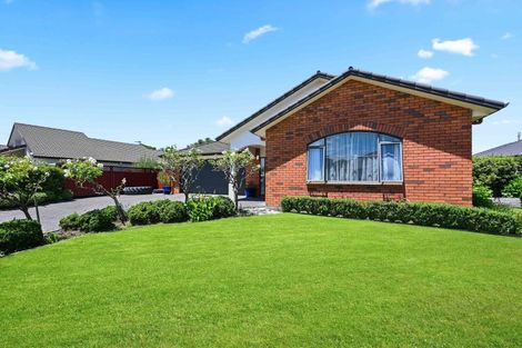 Photo of property in 38 Fendalton Drive, Rototuna, Hamilton, 3210