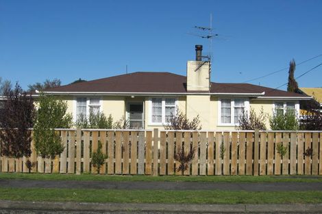 Photo of property in 4 Diamond Street, Carterton, 5713
