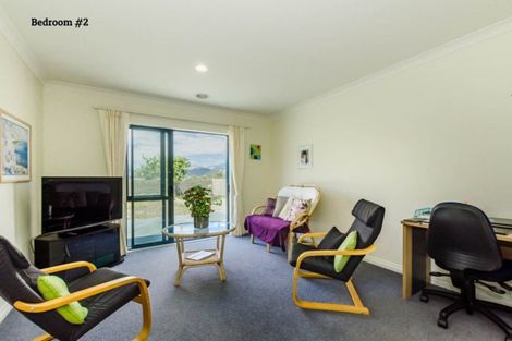 Photo of property in 6 Avion Terrace, Raumati Beach, Paraparaumu, 5032