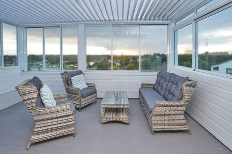 Photo of property in 84 Forest Lake Road, Forest Lake, Hamilton, 3200