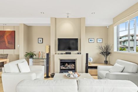 Photo of property in 28 Little Compton Mews, Snells Beach, 0920