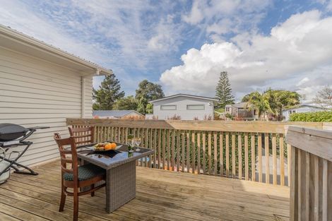 Photo of property in 32 Line Road, Glen Innes, Auckland, 1072