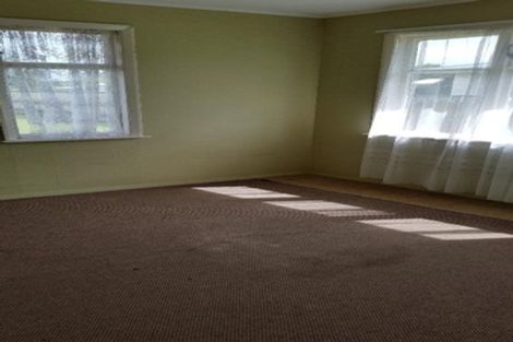 Photo of property in 6 Hadfield Street, Beach Haven, Auckland, 0626