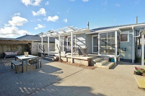 Photo of property in 52 East Street, Greytown, 5712