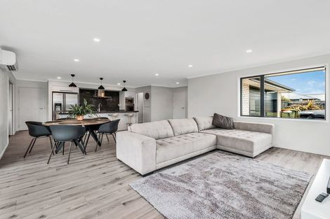 Photo of property in 6 Joy Place, Rolleston, 7614